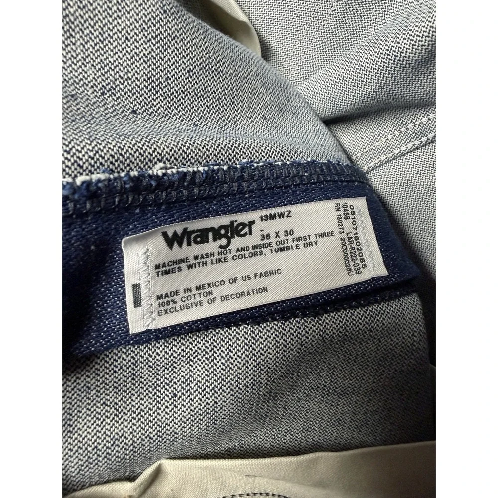 NWT - Wrangler Men’s Cowboy Cut Original Jeans – Dark Blue Denim